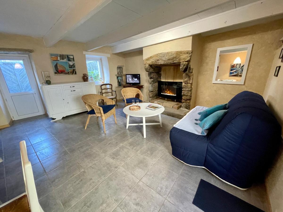 Ferienwohnung Authentique Penty Au Coeur Du Bourg Roscanvel Exterior foto